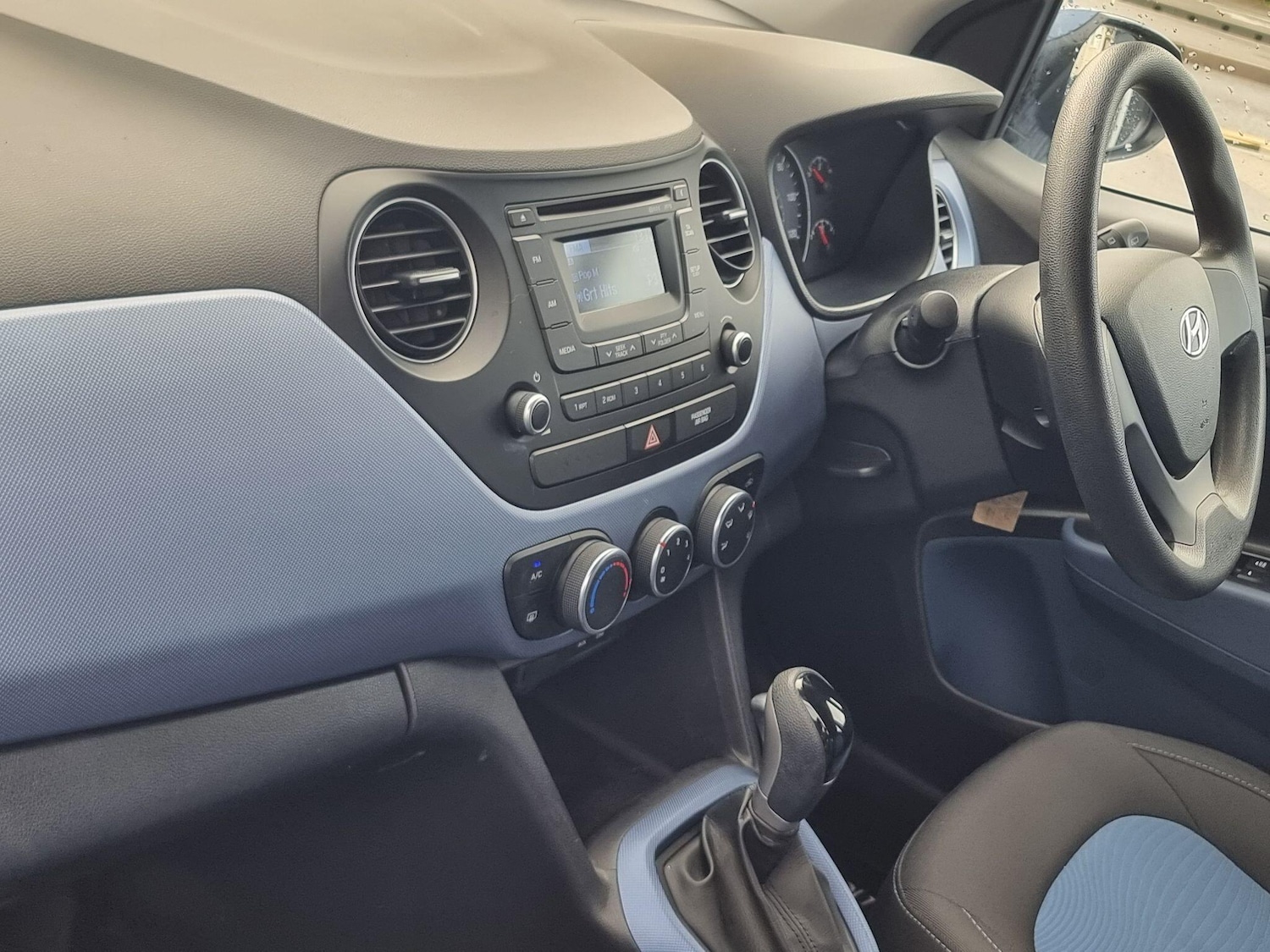 Used Hyundai i10 2015 for sale - 77267306: Photo 17