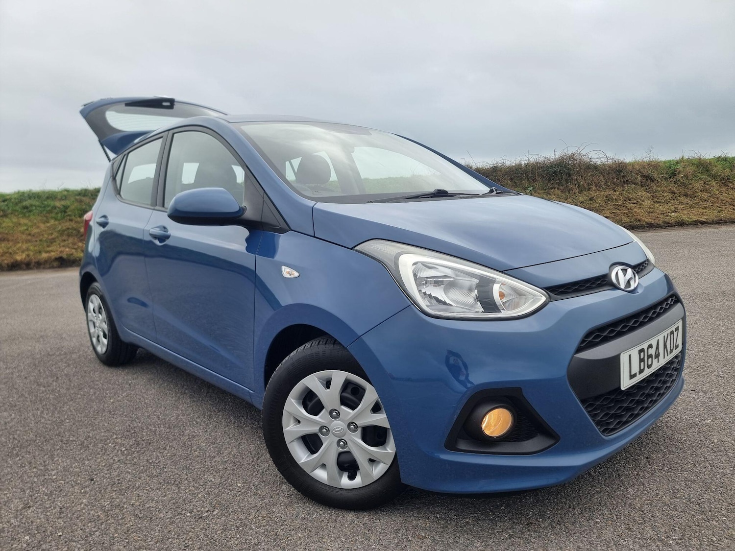 Used Hyundai i10 2015 for sale - 77267306: Photo 24