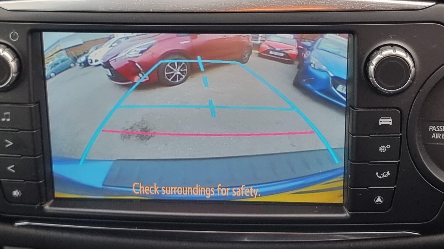 Used Toyota Yaris 2015 for sale - 76199893: Photo 13