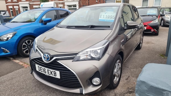 Used Toyota Yaris 2016 for sale - 76226982: Photo 4