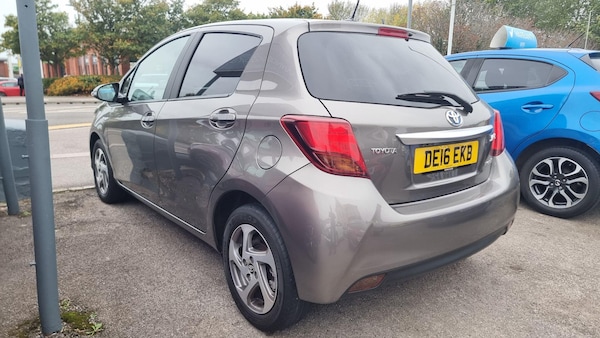 Used Toyota Yaris 2016 for sale - 76226982: Photo 5