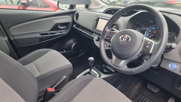 Used Toyota Yaris 2016 for sale - 76226982: Photo 9