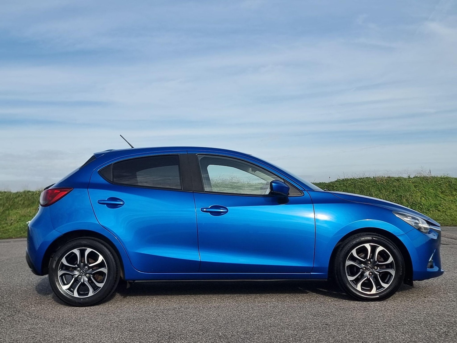 Used Mazda Mazda2 2017 for sale - 75185973: Photo 6