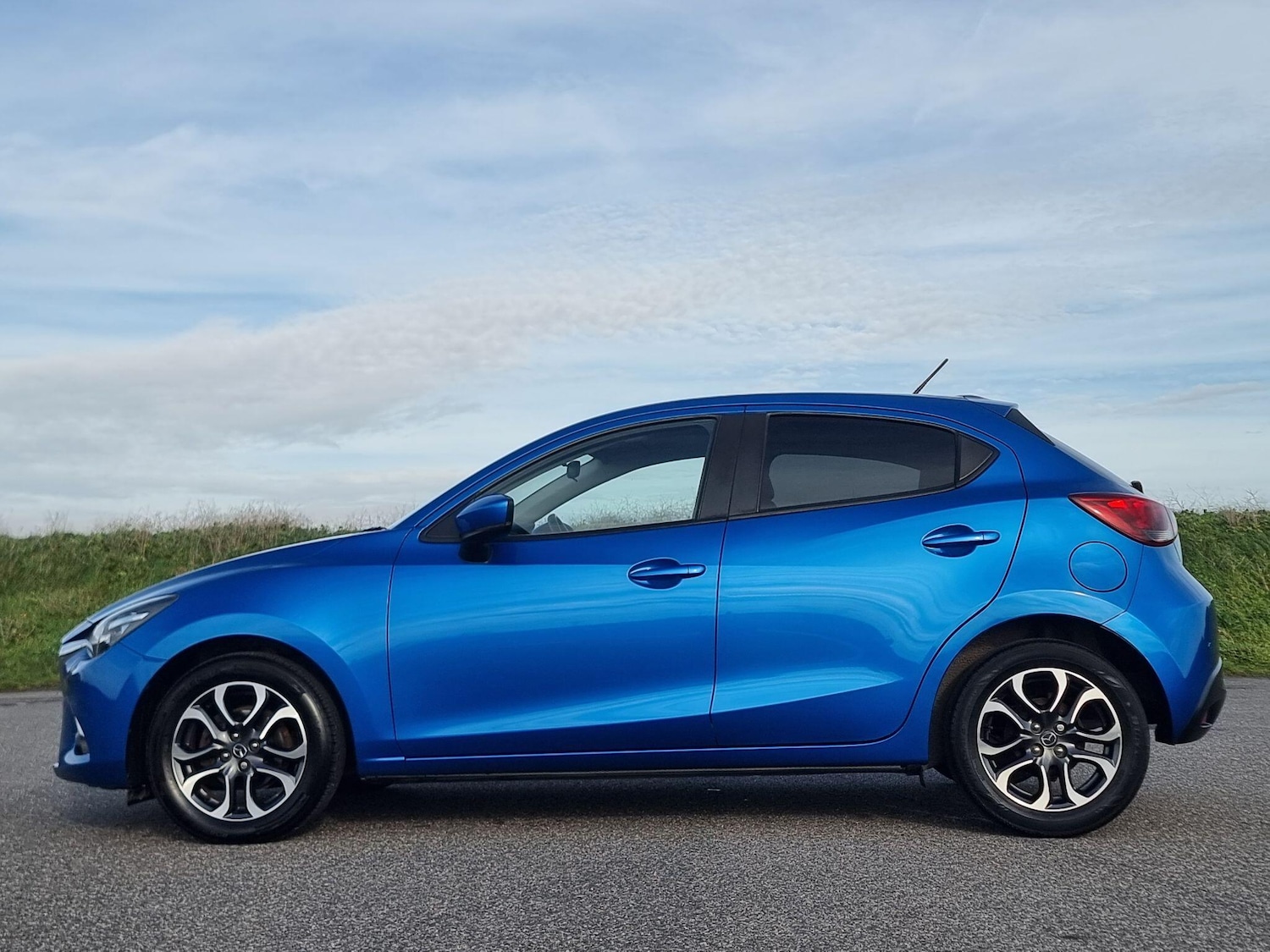 Used Mazda Mazda2 2017 for sale - 75185973: Photo 7