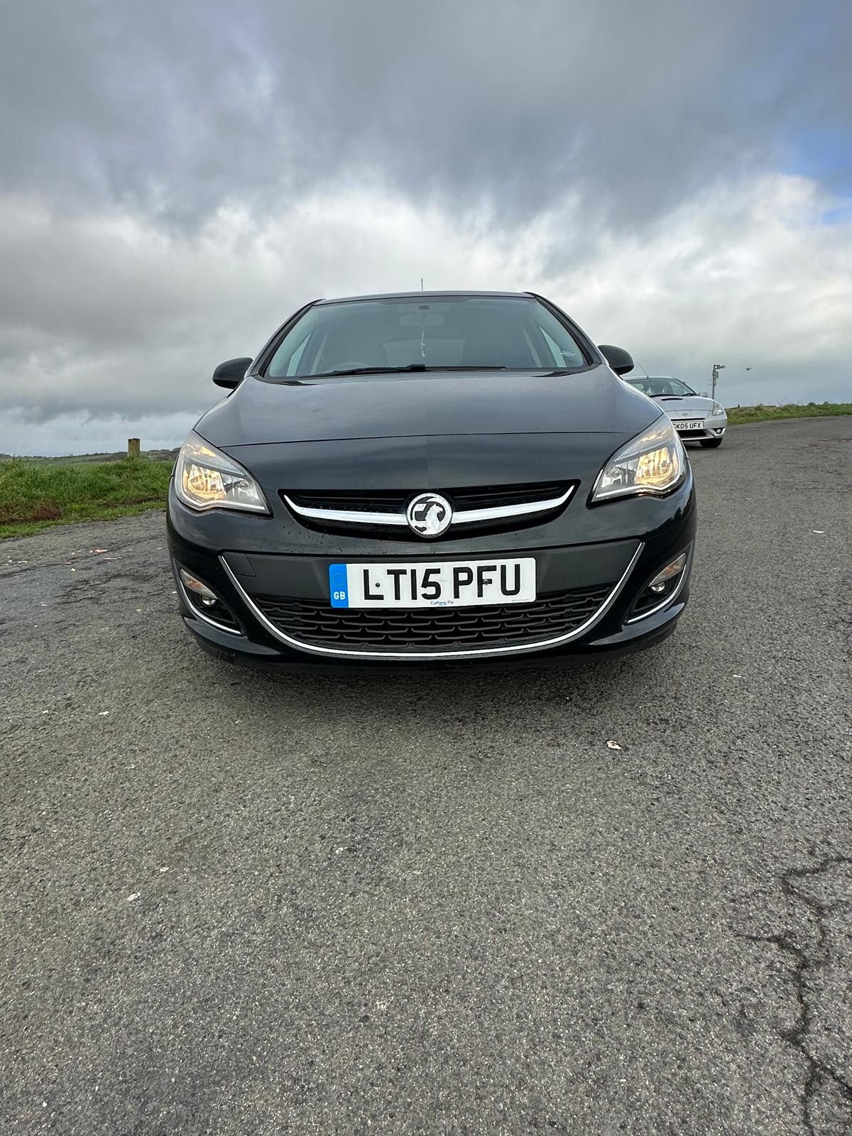 Used Vauxhall Astra 2015 for sale - 78124864: Photo 2
