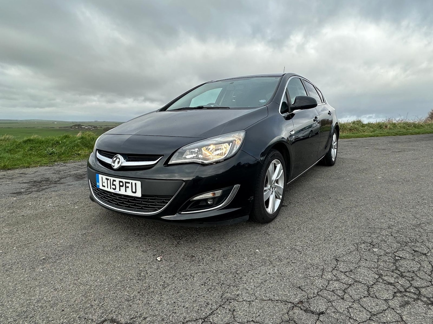 Used Vauxhall Astra 2015 for sale - 78124864: Photo 3