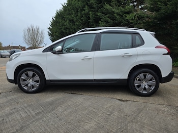 Used Peugeot 2008 2017 for sale - 77743469: Photo