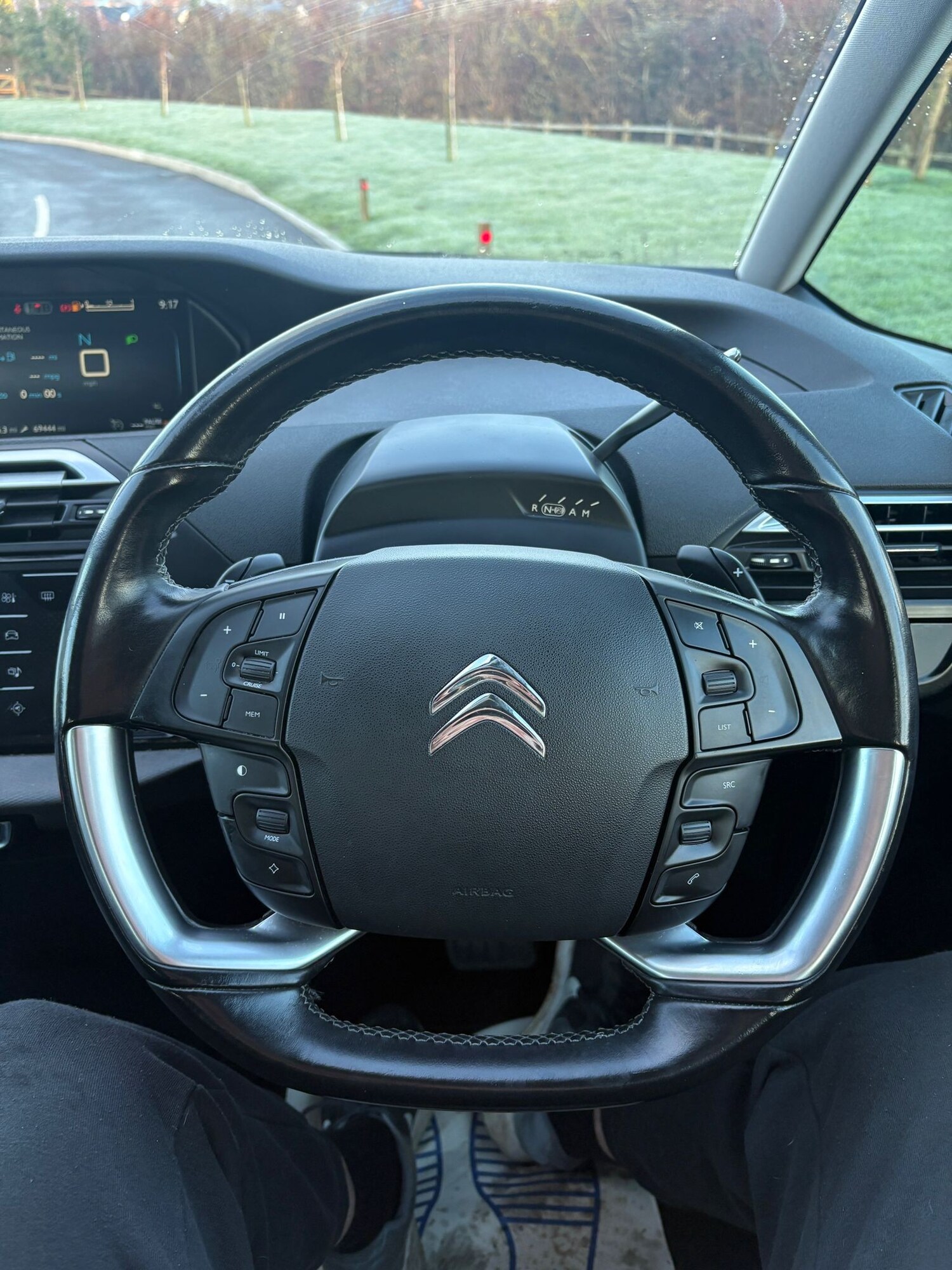 Used Citroen Grand C4 Picasso 2015 for sale - 78124863: Photo 36