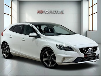 Used Volvo V40 2015 for sale - 78525721: Photo