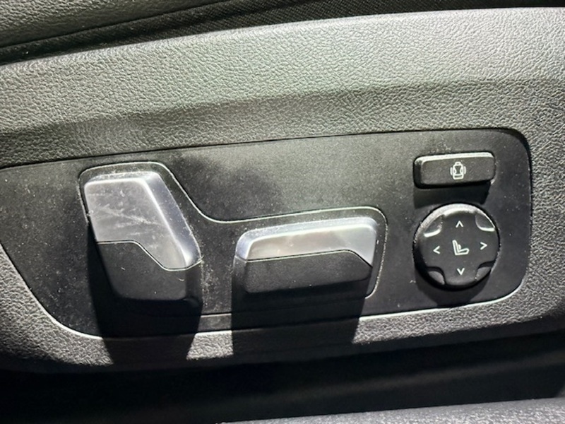 Used BMW i4 2023 for sale - 78111483: Photo 30