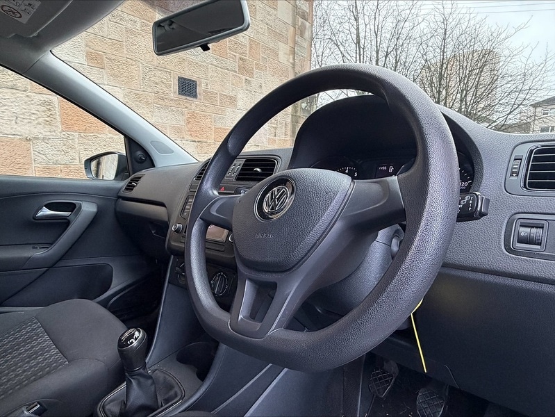 Used Volkswagen Polo 2015 for sale - 76896547: Photo 13