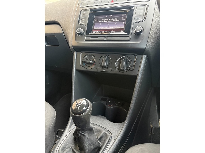 Used Volkswagen Polo 2015 for sale - 76896547: Photo 14