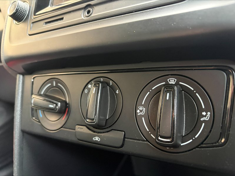 Used Volkswagen Polo 2015 for sale - 76896547: Photo 16