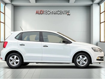 Used Volkswagen Polo 2015 for sale - 76896547: Photo