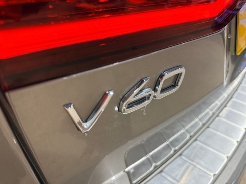 Used Volvo V60 2020 for sale - 77328741: Photo 10