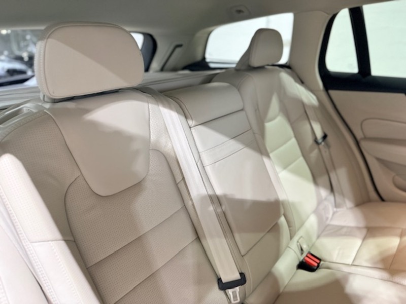 Used Volvo V60 2020 for sale - 77328741: Photo 12