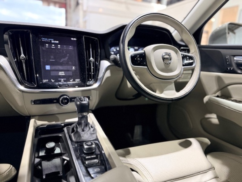 Used Volvo V60 2020 for sale - 77328741: Photo 14