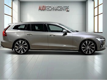 Used Volvo V60 2020 for sale - 77328741: Photo