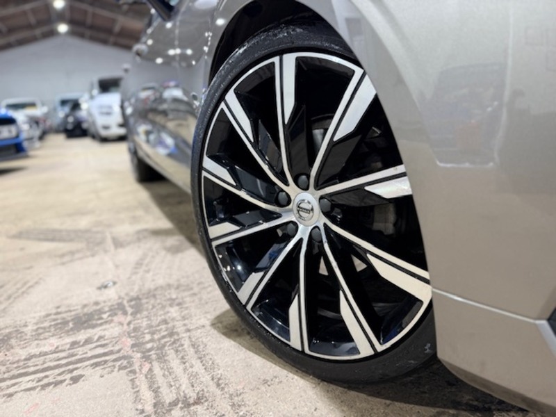 Used Volvo V60 2020 for sale - 77328741: Photo 8