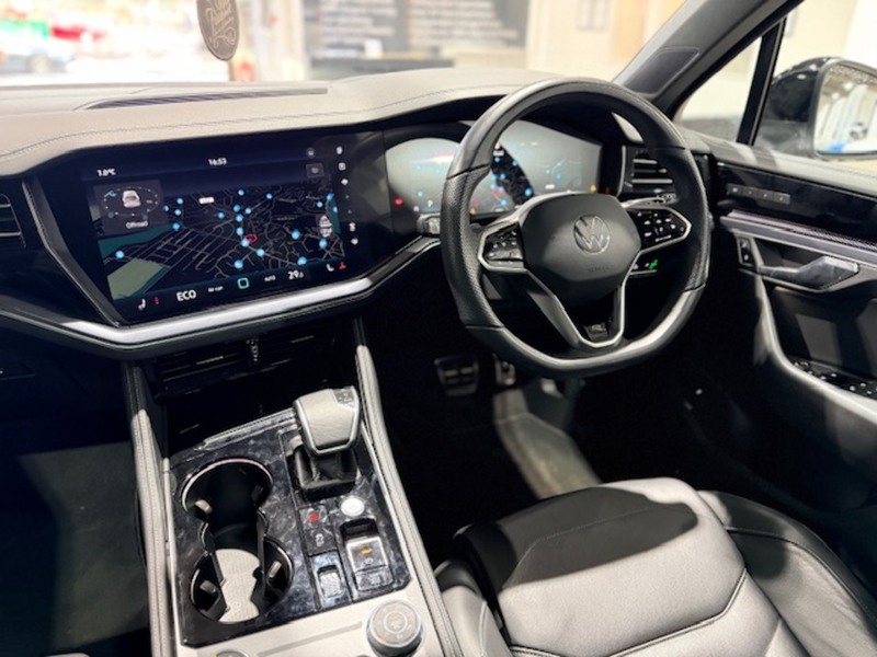 Used Volkswagen Touareg 2024 for sale - 77850870: Photo 15