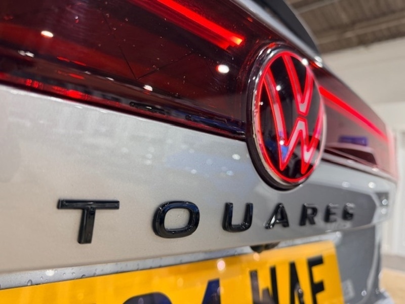 Used Volkswagen Touareg 2024 for sale - 77850870: Photo 18