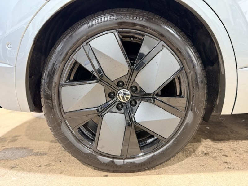 Used Volkswagen Touareg 2024 for sale - 77850870: Photo 19