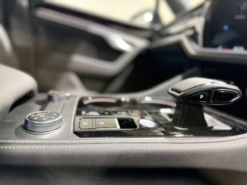 Used Volkswagen Touareg 2024 for sale - 77850870: Photo 23