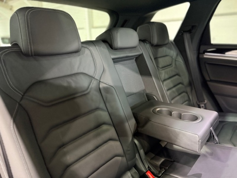 Used Volkswagen Touareg 2024 for sale - 77850870: Photo 24