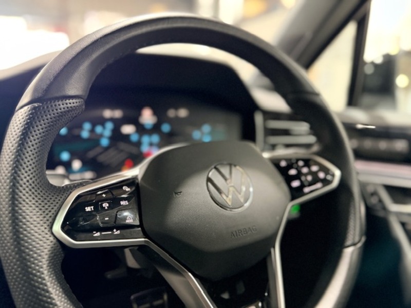 Used Volkswagen Touareg 2024 for sale - 77850870: Photo 32