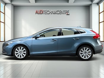 Used Volvo V40 2013 for sale - 75574153: Photo