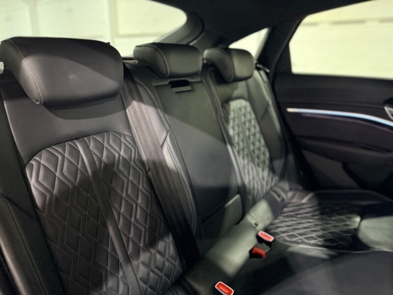 Used Audi e-tron 2022 for sale - 77906031: Photo 11
