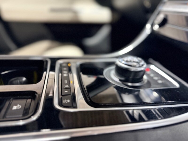 Used Jaguar XF 2017 for sale - 77968013: Photo 15