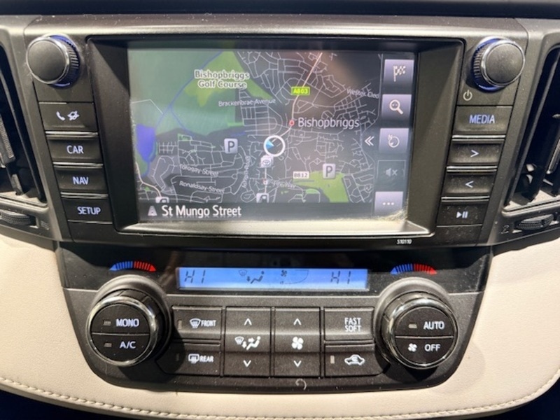 Used Toyota RAV4 2017 for sale - 77735248: Photo 19