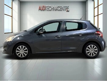 Used Peugeot 208 2014 for sale - 77850869: Photo