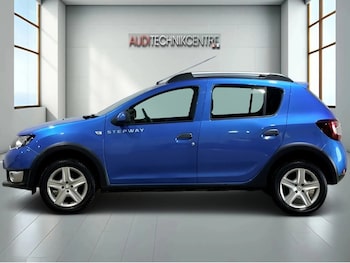Used Dacia Sandero Stepway 2015 for sale - 79174814: Photo