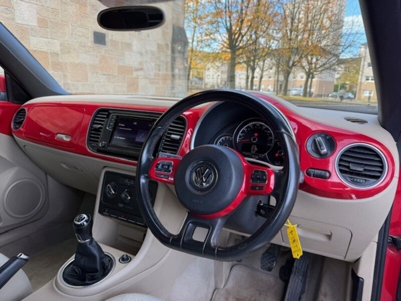 Used Volkswagen Beetle 2015 for sale - 76346071: Photo 24