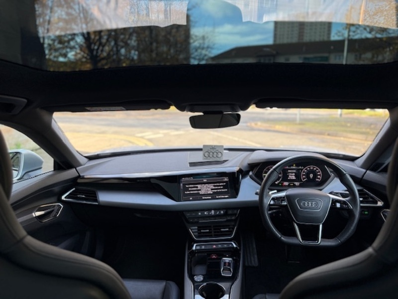 Used Audi e-tron GT 2023 for sale - 76605275: Photo 13