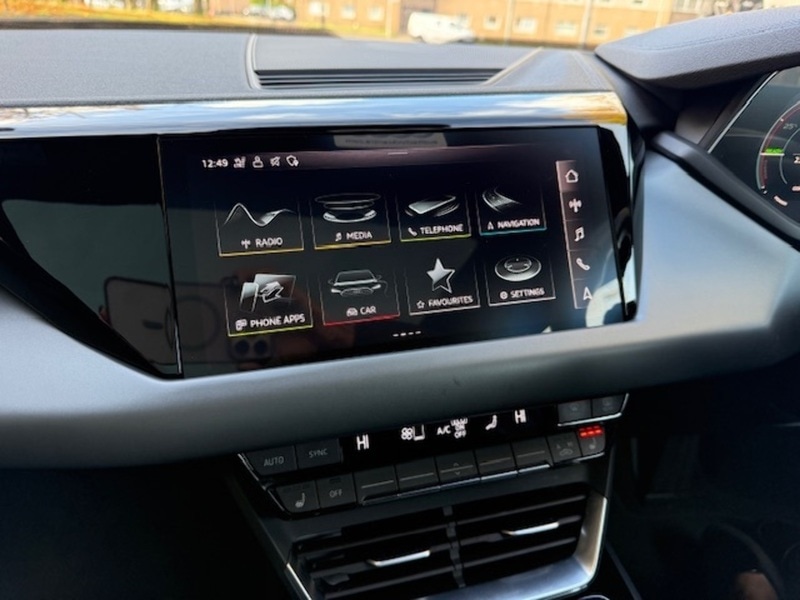 Used Audi e-tron GT 2023 for sale - 76605275: Photo 28