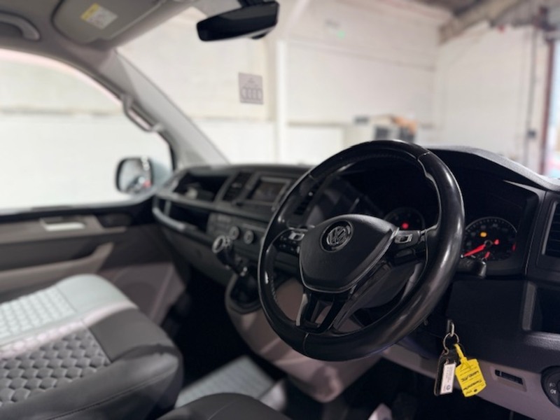 Used Volkswagen Transporter 2017 for sale - 77655775: Photo 14