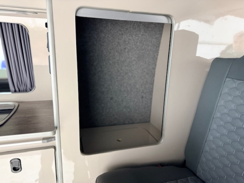 Used Volkswagen Transporter 2017 for sale - 77655775: Photo 23