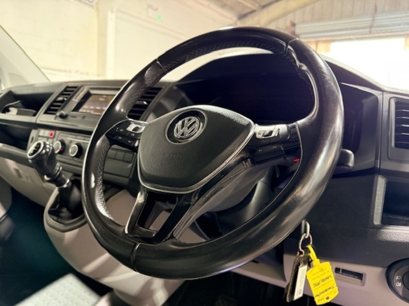 Used Volkswagen Transporter 2017 for sale - 77655775: Photo 38