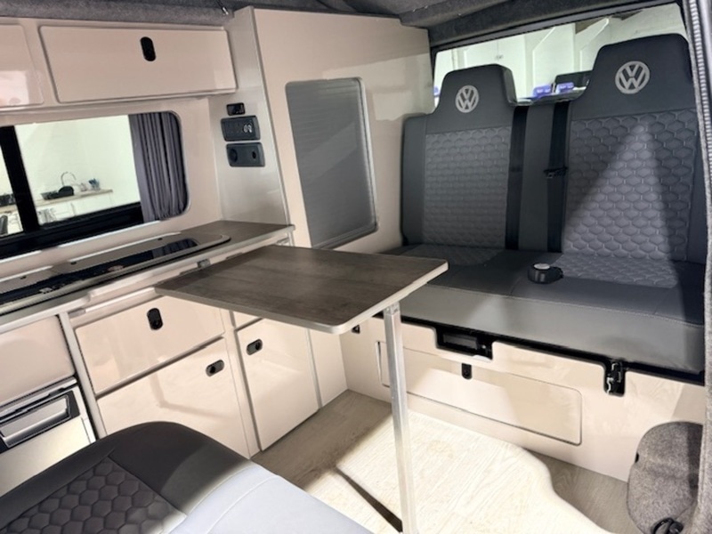 Used Volkswagen Transporter 2017 for sale - 77655775: Photo 41