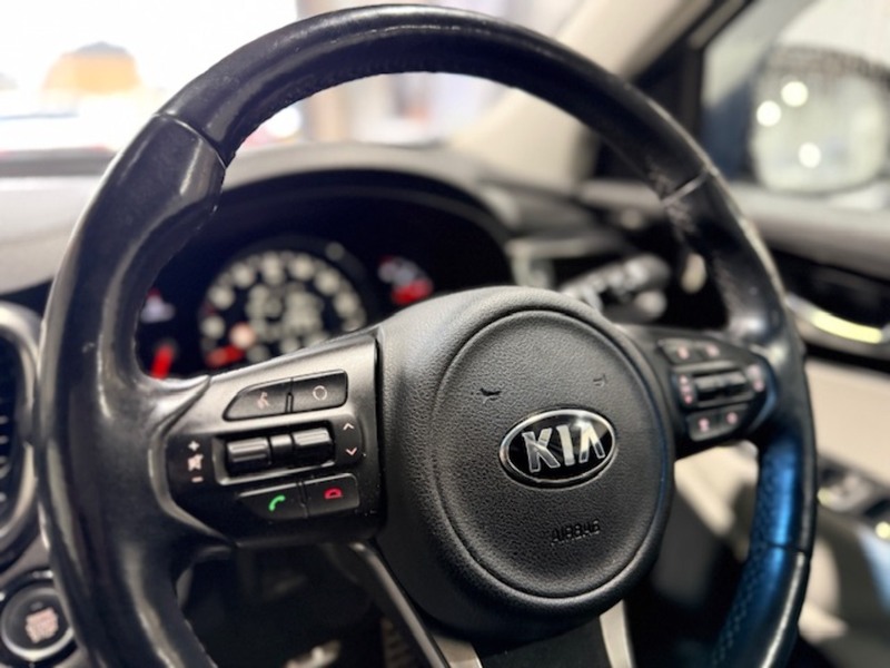 Used Kia Sorento 2017 for sale - 77850872: Photo 12