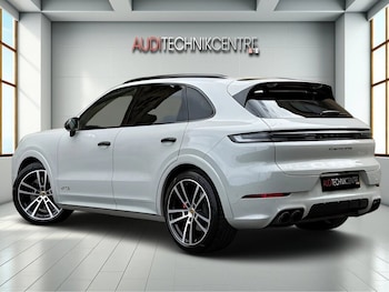 Used Porsche Cayenne 2024 for sale - 76219779: Photo 4