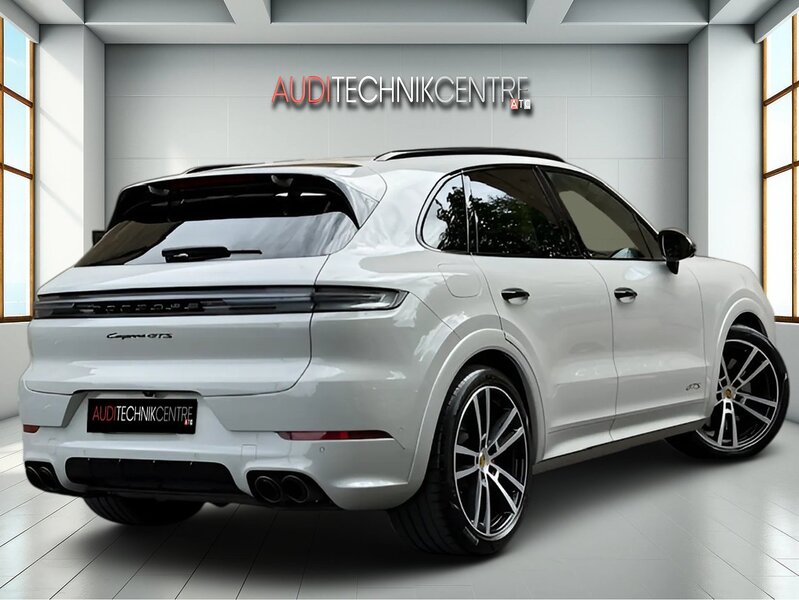 Used Porsche Cayenne 2024 for sale - 76219779: Photo 6