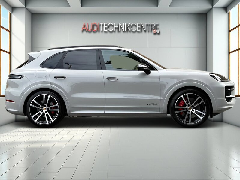 Used Porsche Cayenne 2024 for sale - 76219779: Photo 7