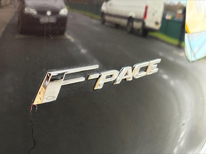 Used Jaguar F-Pace 2019 for sale - 76748902: Photo 19