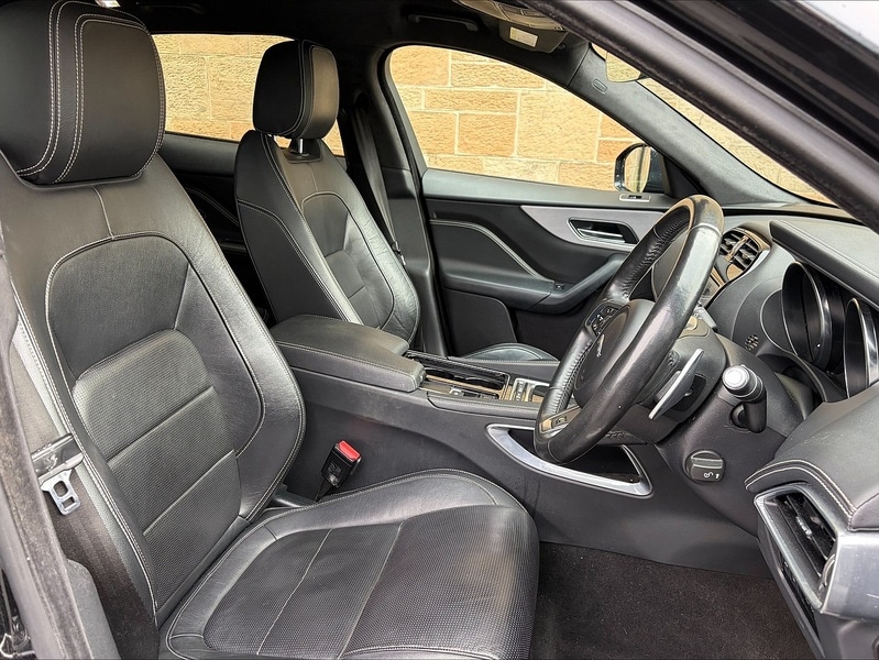 Used Jaguar F-Pace 2019 for sale - 76748902: Photo 9