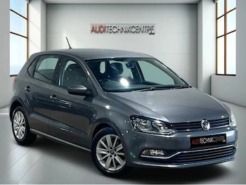 Used Volkswagen Polo 2015 for sale - 78382961: Photo