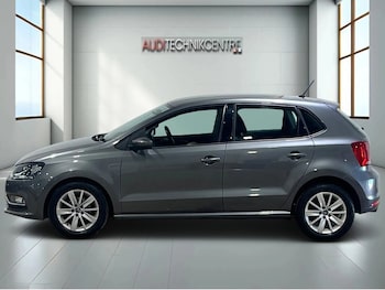 Used Volkswagen Polo 2015 for sale - 78382961: Photo